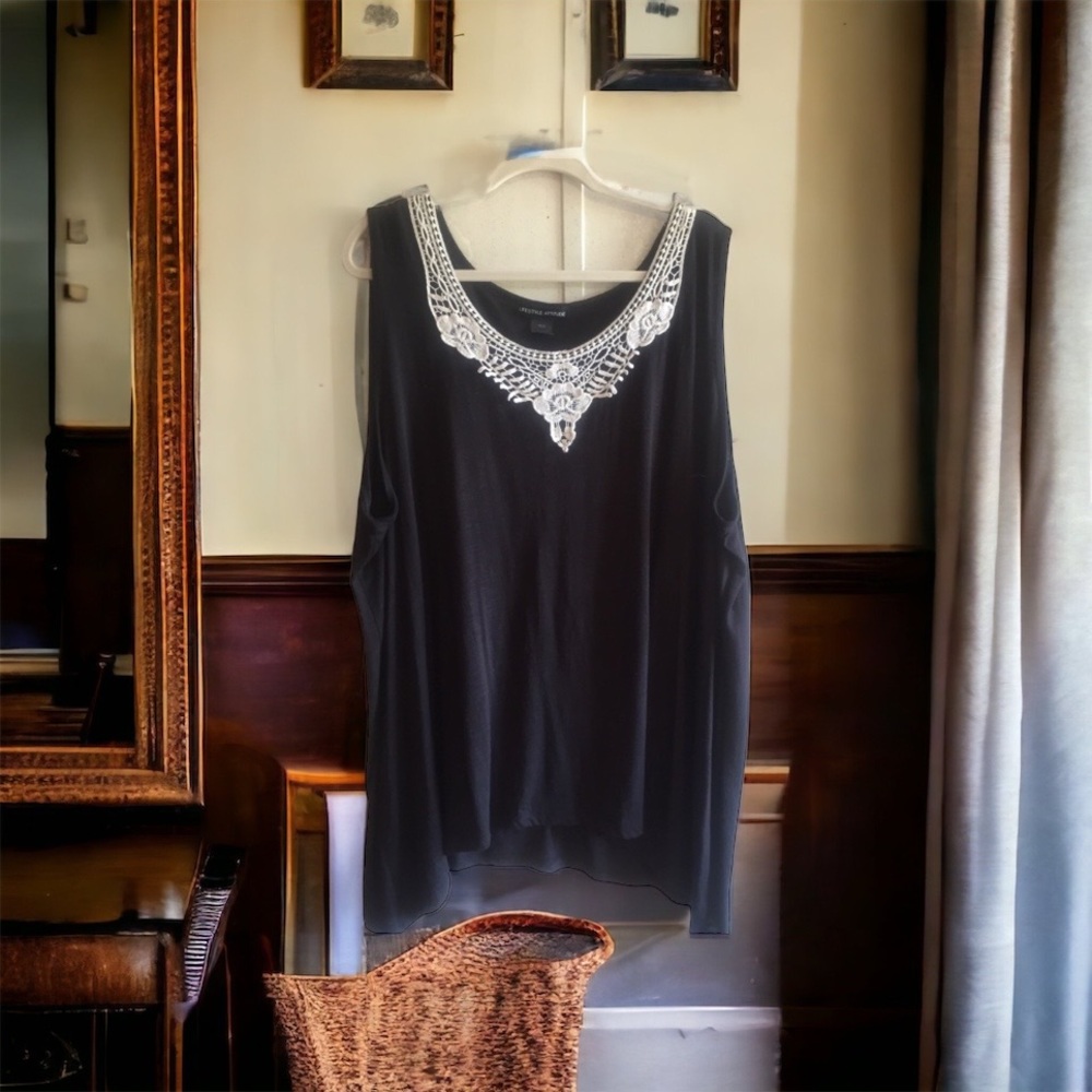 🖤LIFESTYLE ATTITUDE Sharkbite Hem Tank Top🖤